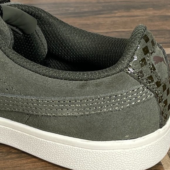 Puma Vikky Womens Size 6 Shoes Green Suede Low Top Casual Trainers Sneakers - Picture 11 of 14